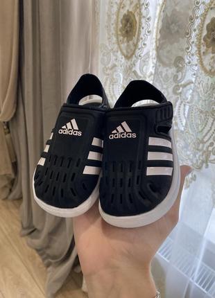 Детские оригинальные черные сандалии босоножки adidas 24p