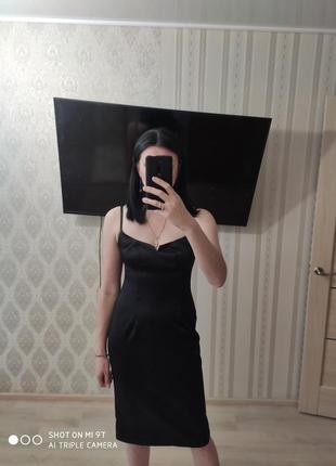 Чёрное маленькое платье бренда esprit,