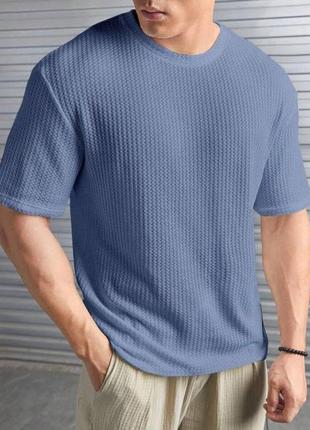 Чоловіча трикотажна футболка з натуральної тканини         695