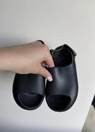 Шлепанцы босоножки сандалии детские