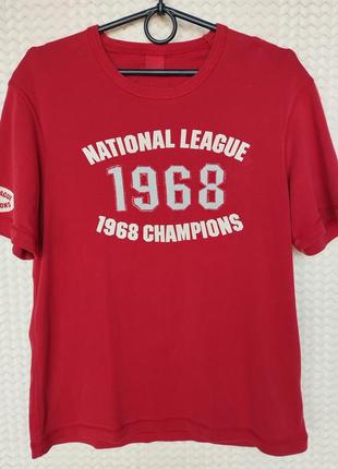 Жіноча футболка