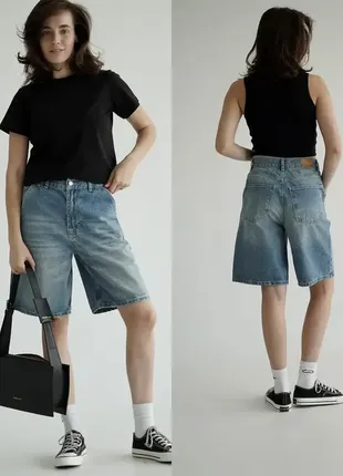 Широкие джинсовые шорты женские