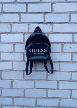 Актуальний, модний, стильний рюкзак guess