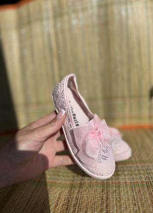 Туфлі мокасини сандалі босоніжки дитячі для дівчат мереживні