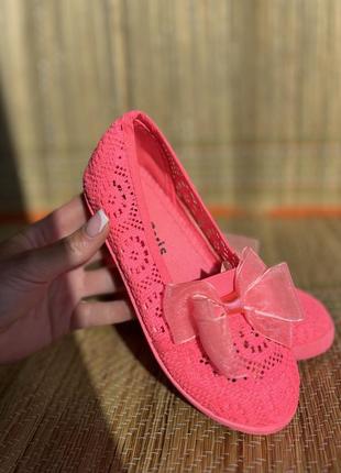 Мокасини туфлі сандалі босоніжки для дівчат дитячі мереживні