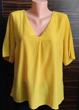Женская блузка в идеальном состоянии 46-48 размера