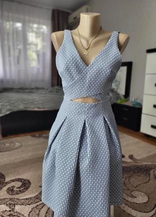 Стильна сукня міні