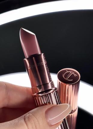 ✨новинка 2024✨помада для губ charlotte tilbury kissing відтінок red carpet pink