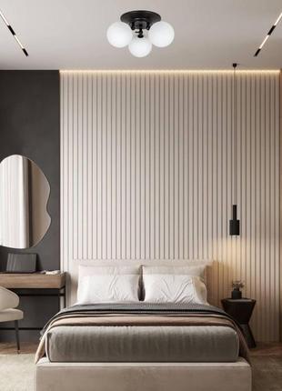 Чорна стельова люстра з білими кулями на 3 лампи (61-x1203f-3 bk+wh 200)2 фото