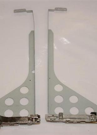 Петли (пара) toshiba qosmio x500 x505 satellite p500 (fbtz1009010 fbtz1011010) бу