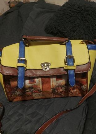 Яскрава сумка