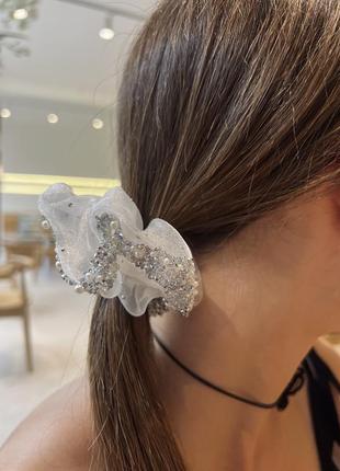 Гумка для волосся з логотипом білого кольору