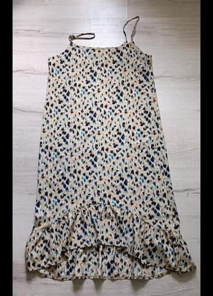 Сукня прямого крою