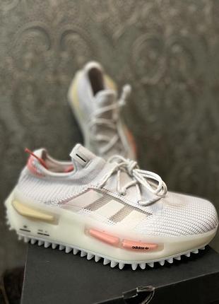Кросівки adidas tint nmd_s110 фото