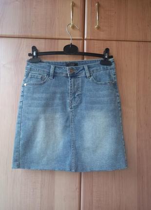 Новая синяя/голубая джинсовая летняя короткая мини юбка lipsy london.