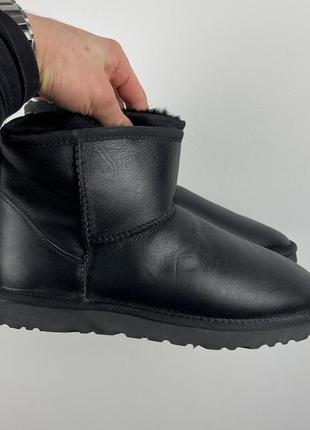 Ugg classic mini black full leather