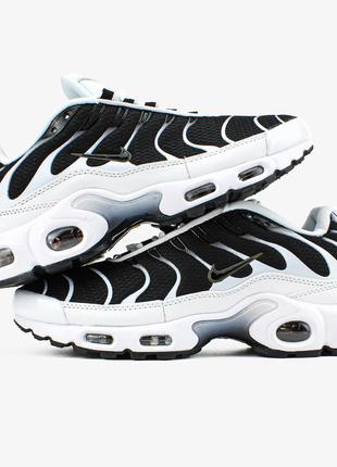 Чоловічі кросівки nike air max plus tn white black 41-42-43-44-45