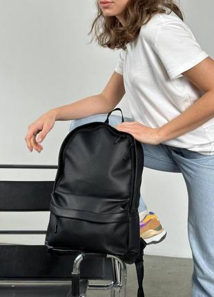 Рюкзак з екошкіри чорний чоловічий шкіряний портфель, з відділенням для ноутбука,