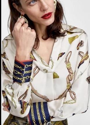 Атласна сорочка zara з принтом під гуччі