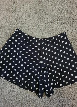 Шорти -спідниця.