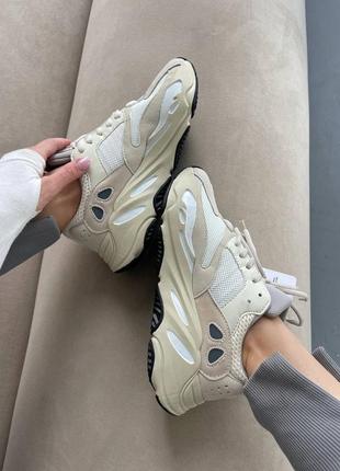 Кроссовки женские yeezy 700analog