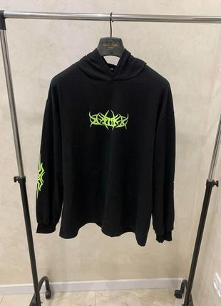 Худі тонке з принтом чорне з капішоном оверсайз