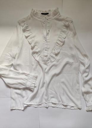 Ефектна красива біла блузка, блуза з рюшами boohoo