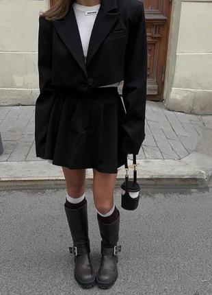 Костюм укороченный oversize пиджак + юбка с трендовой имитацией карманов цвета: графит, черный, барби 
  ▫️