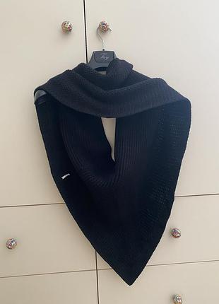 Wolford шарф