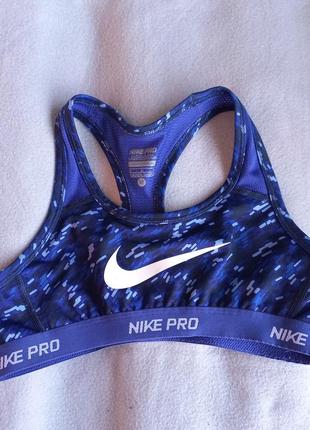 Спортивний топ,бюстгальтер nike pro,s,m