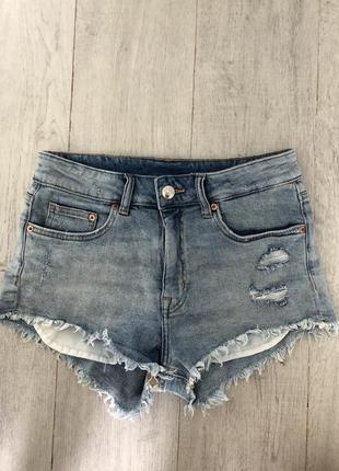Классные молодежные шорты от h&m