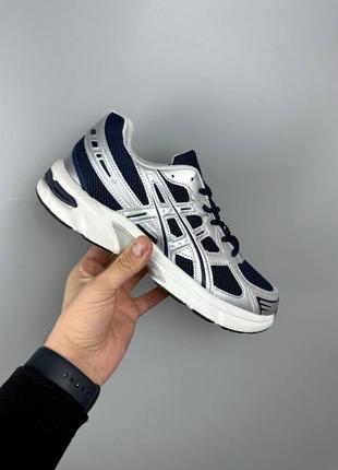 Кросівки asics