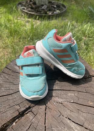 Детские кроссовки adidas paзмер 22