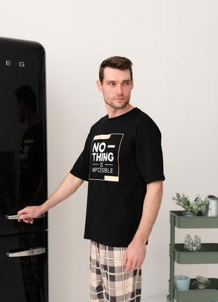 Чоловіча бавовняна піжама домашній чоловічий піжамний комплект штани в карту та чорна футболка з принтом8 фото