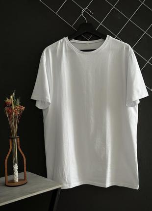 Мужская базовая футболка хлопковая однотонная белая / футболка белого цвета без принта
