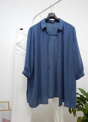Удлиненная рубашка длинная блуза туника свободного кроя оверсайз с разрезами объемными рукавами