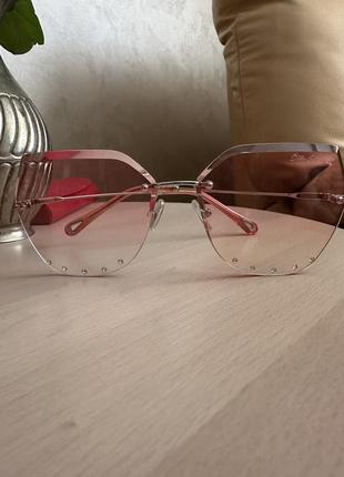 Гламурные солнцезащитные очки"rita brabley"