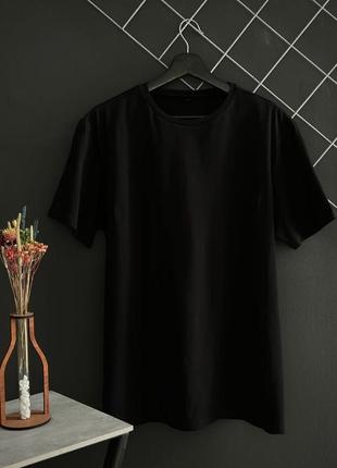 Чоловіча базова футболка бавовняна однотонна чорна/футболка чорного кольору без принта