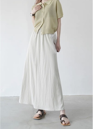 Простая и универсальная юбка с высокой талией жатка черный серый белый