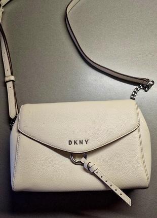 Продам сумку dkny