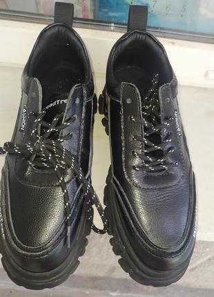 Кожаные кроссовки kdsl черные 39 размер