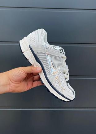 Кросівки nike zoom vomero 5 wmns 'photon dust'