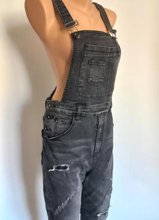 Черный джинсовый комбинезон 44 46 размер