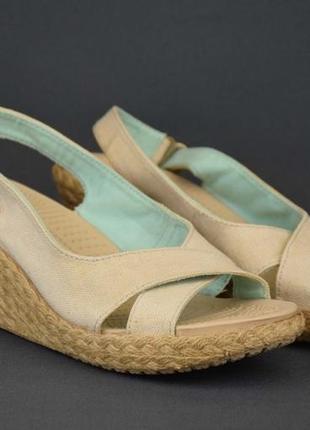 Crocs a-leigh linen wedge босоніжки сандалі еспадрильї крокси жіночі. оригінал. w8/38 р./24.5 см.