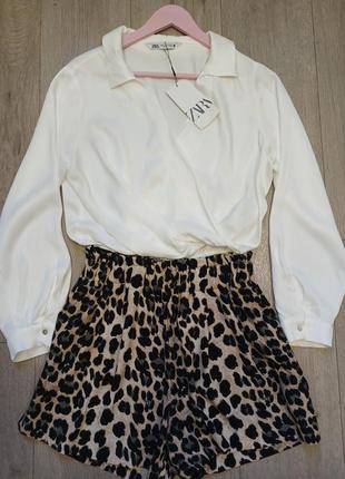 Блуза белая и шорты леопардовые zara