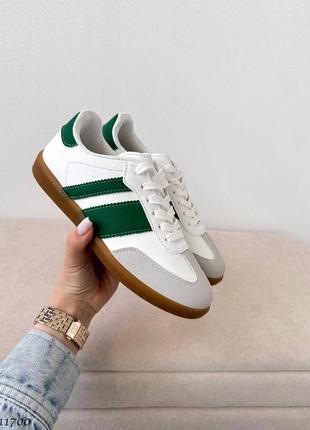 Стильні жіночі кеди