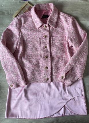 Стильный розовый пиджак