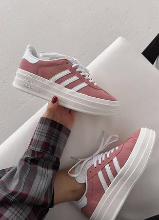 Жіночі замшеві кросівки adidas gazelle bold pink/white