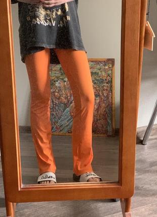 Оранжевые леггинсы/лосины