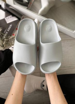 Жіночі шльопанці adidas yeezy slide grey | smb